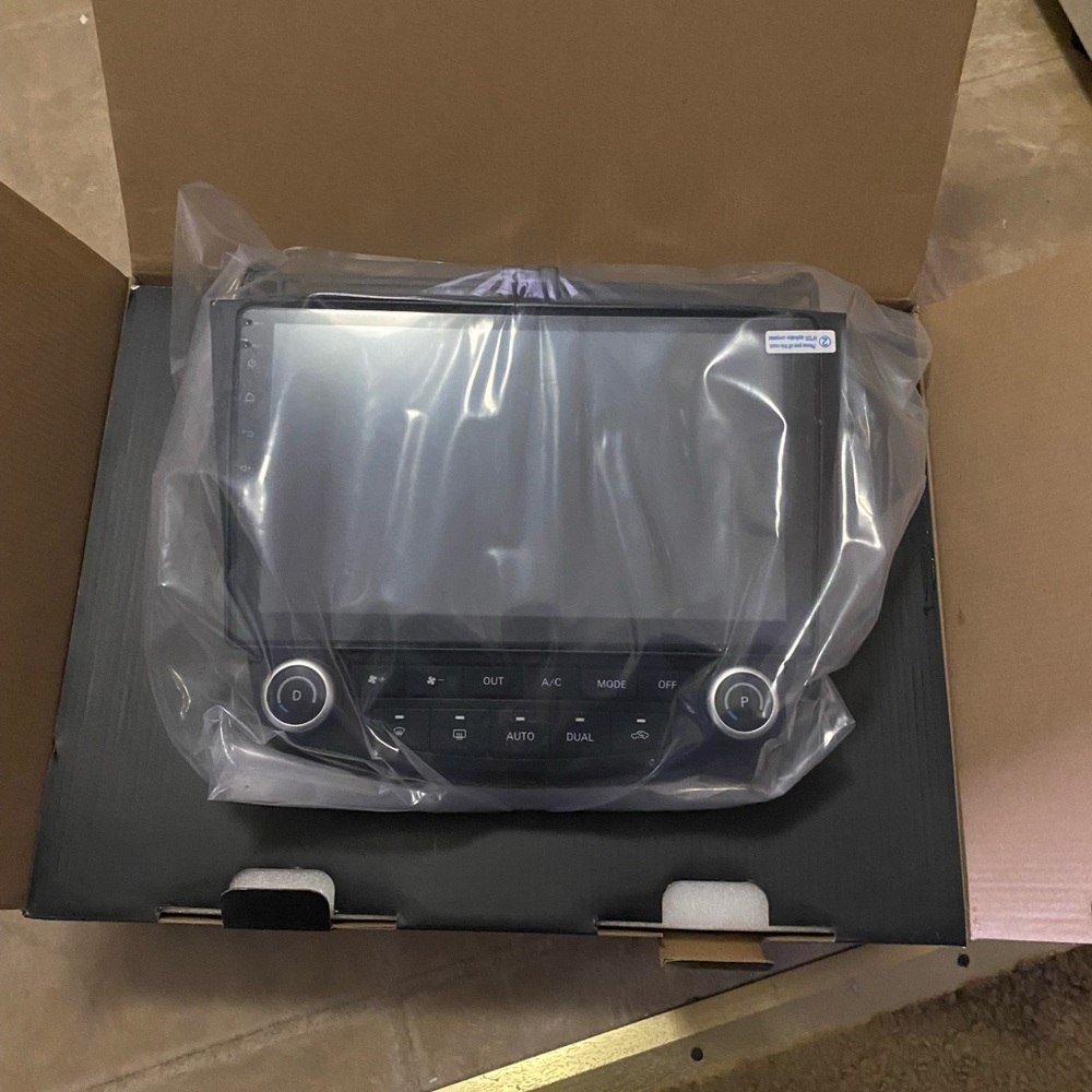 Xtrons car radio touchscreen